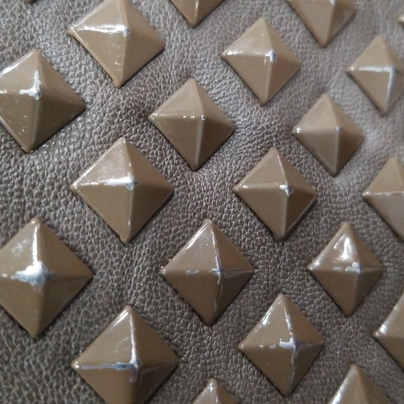 Moda Luxe Studded Clutch - Picture 6 of 6